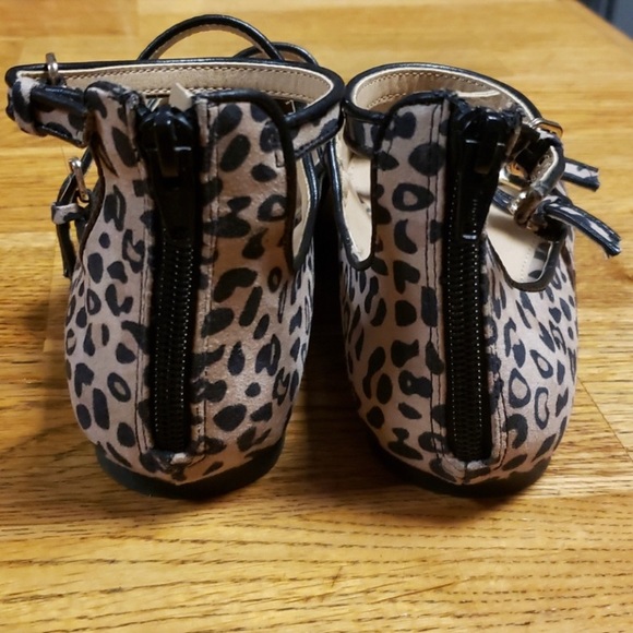 Jaclyn Smith flats Size 8M - Picture 4 of 7